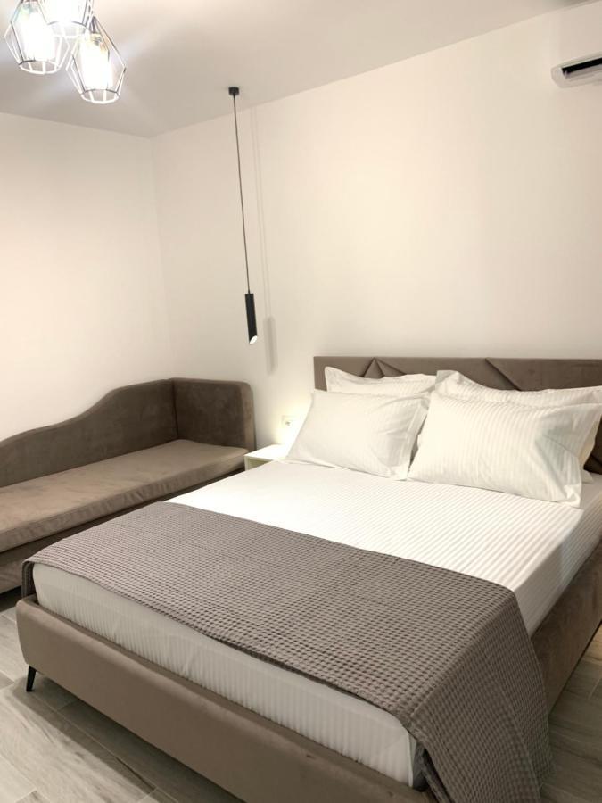Kekezis Apartments ซารานเดอ ภายนอก รูปภาพ