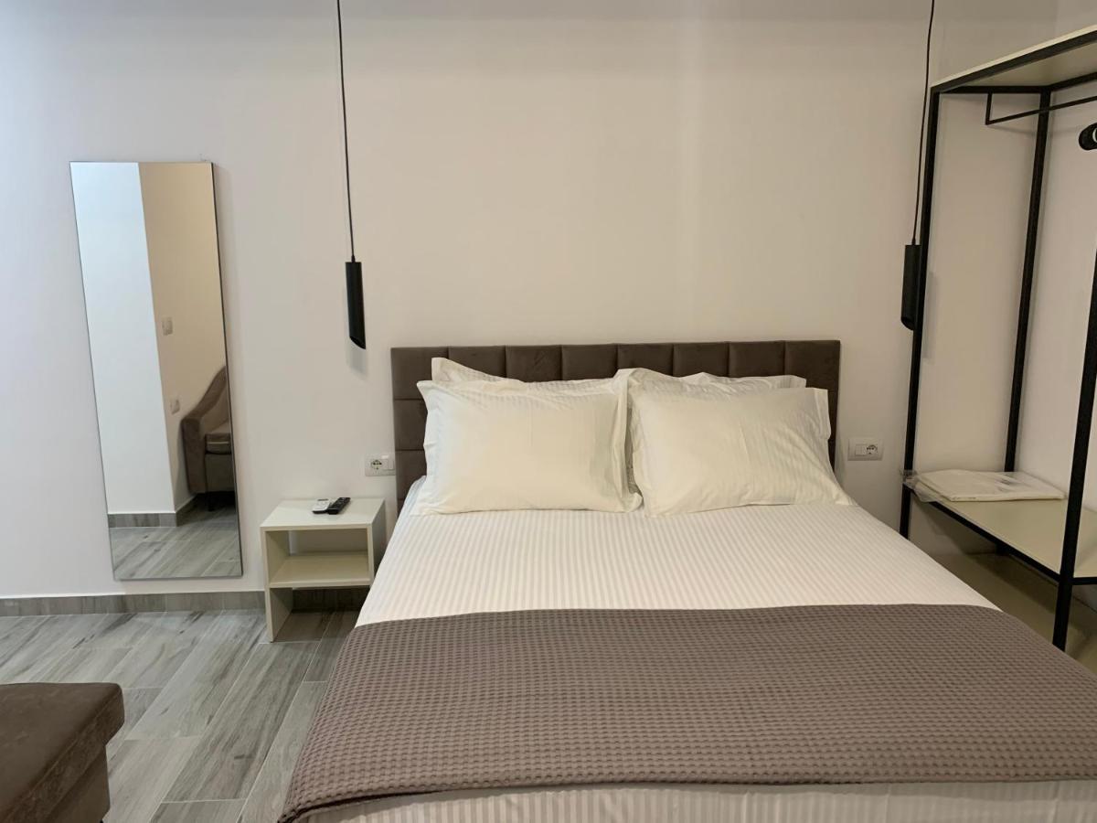 Kekezis Apartments ซารานเดอ ภายนอก รูปภาพ
